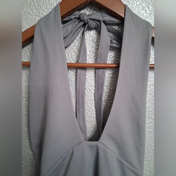 NWT Reo Rea Grey Plunging V Neck Halter Body Suit    Size S - Picture 9 of 12
